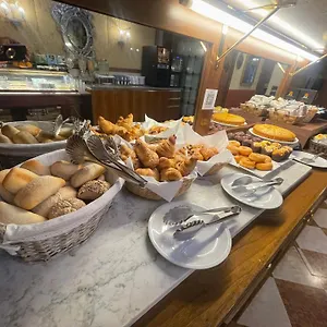Fontana 3*, Venice Italy